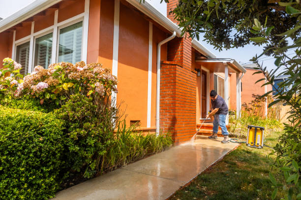 Combined Locks, WI  Pressure Washing Company